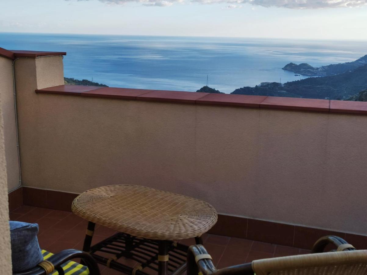 La Panoramica Lejlighed Gallodoro Eksteriør billede